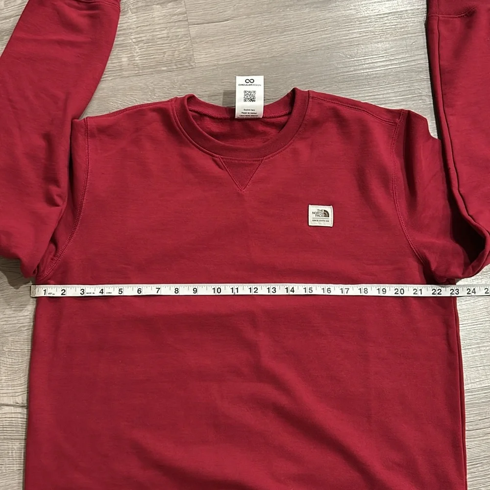 THE NORTH FACE | Men’s Heritage Patch Crew